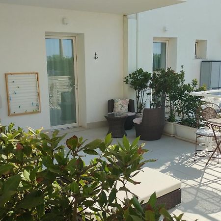 הוילה אבולה La Residenza Del Lido Pantanello מראה חיצוני תמונה