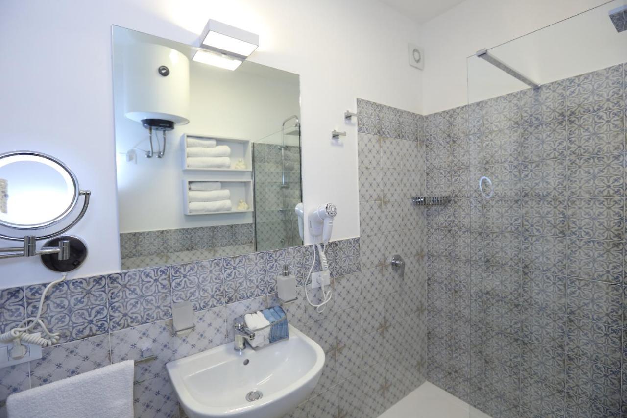 הוילה אבולה La Residenza Del Lido Pantanello מראה חיצוני תמונה